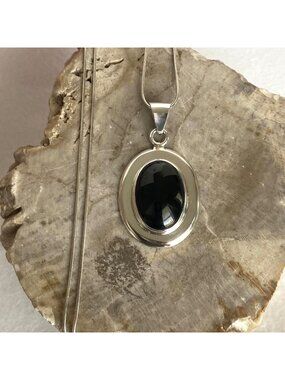 Sterling Silver 925 HOB MEX Heavy Oval Black Onyx Pendant Necklace 18" Chain